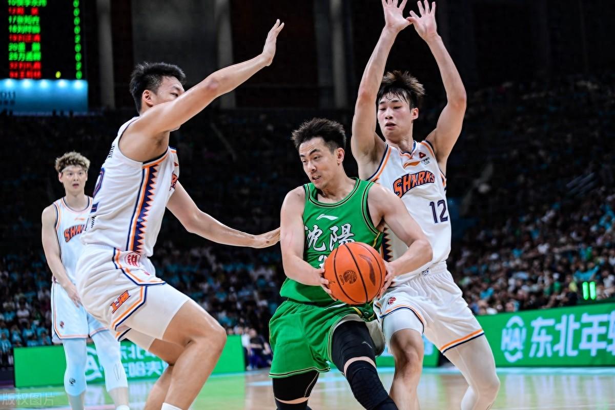 开元综合娱乐国际比赛日亚特兰大造点机会——CBA常规赛节点到来，球迷炸锅，阵容厚度经受考验的简单介绍